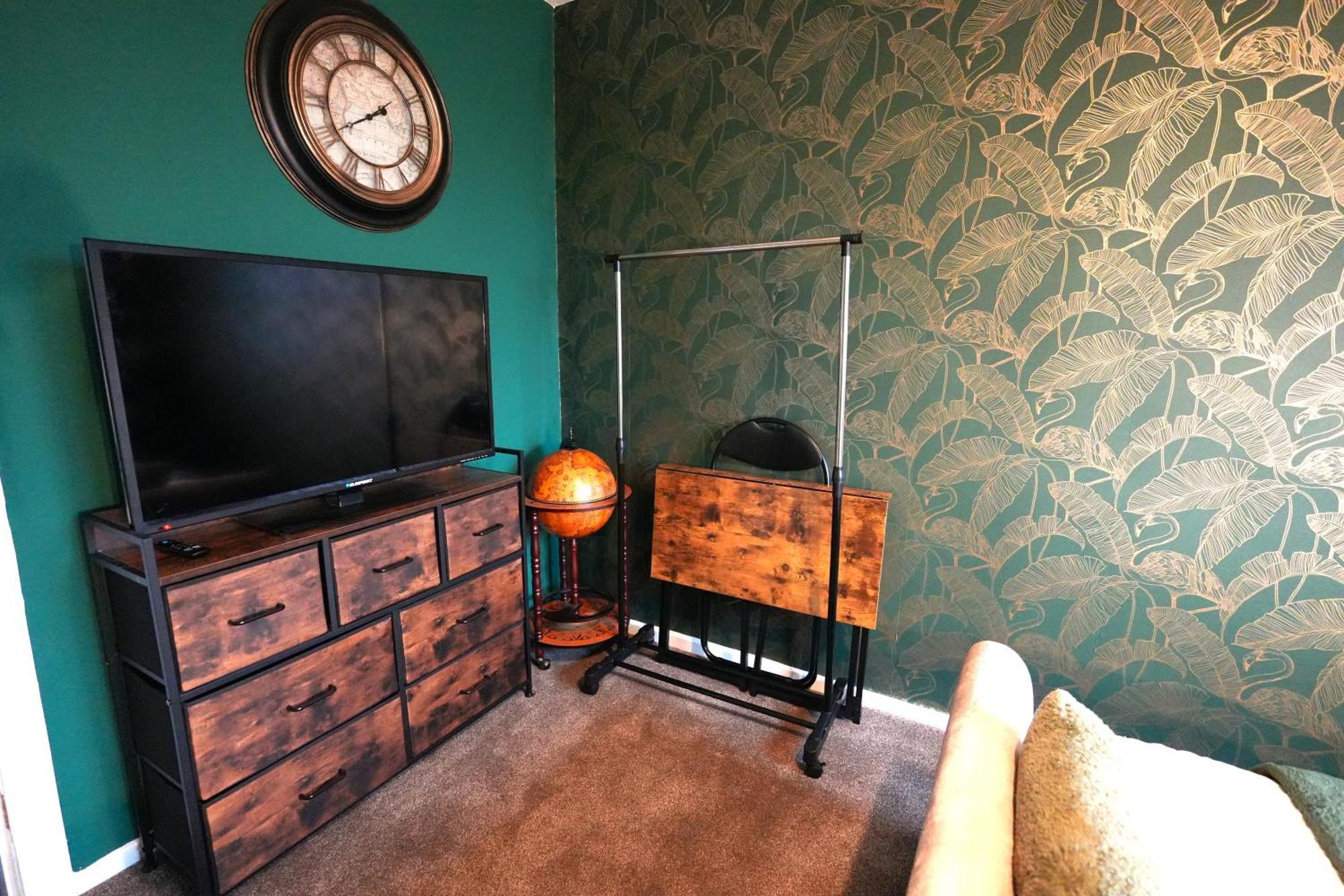 Detached Homestay - Super, King & Double Rooms - Leyland, Preston, Chorley, Lancashire المظهر الخارجي الصورة